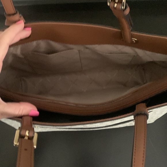 Michael Kors Purse - Picture 4 of 6